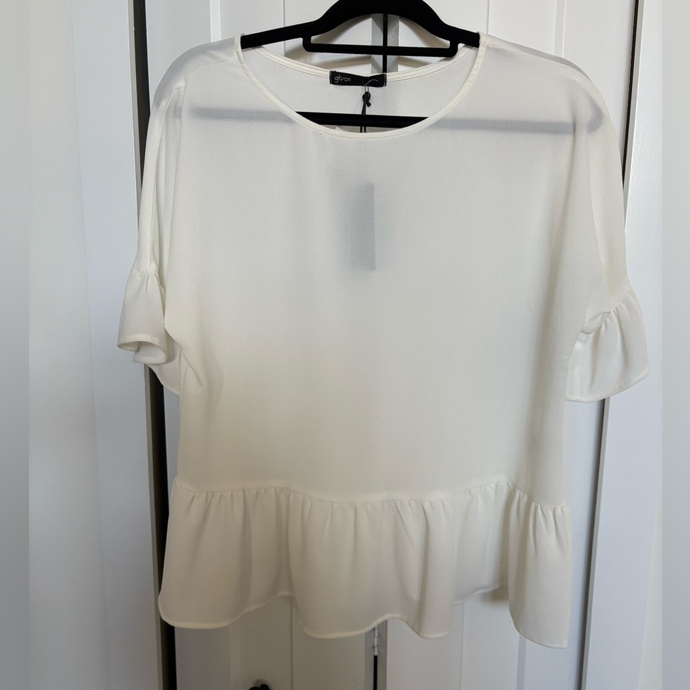 Gibson Cream Ruffle Sleeve Blouse